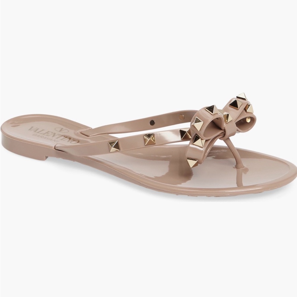 Valentino Garavani Rockstud
Jelly Flip Flop
